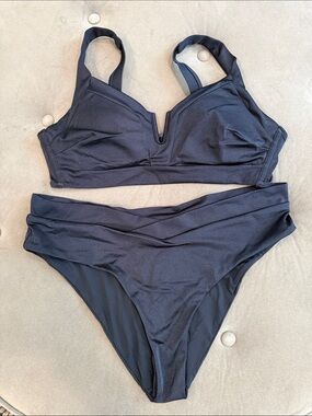 VETCHY Black V-Wire Bikini Set - Women's Swim